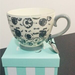 The Old Pottery Company, Hand Crafted & Painted Cup..☕️